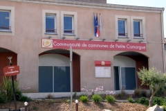 Nouvelle entrée des locaux de la communauté de communes de Petite Camargue