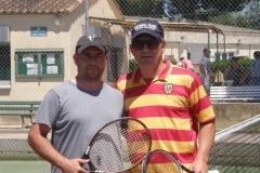 +45 ans Homme Victoire de Franky Bernard (TC Tc Vauvert) face à Antoine Tschupp (Tc Vauvert) 61 - 61