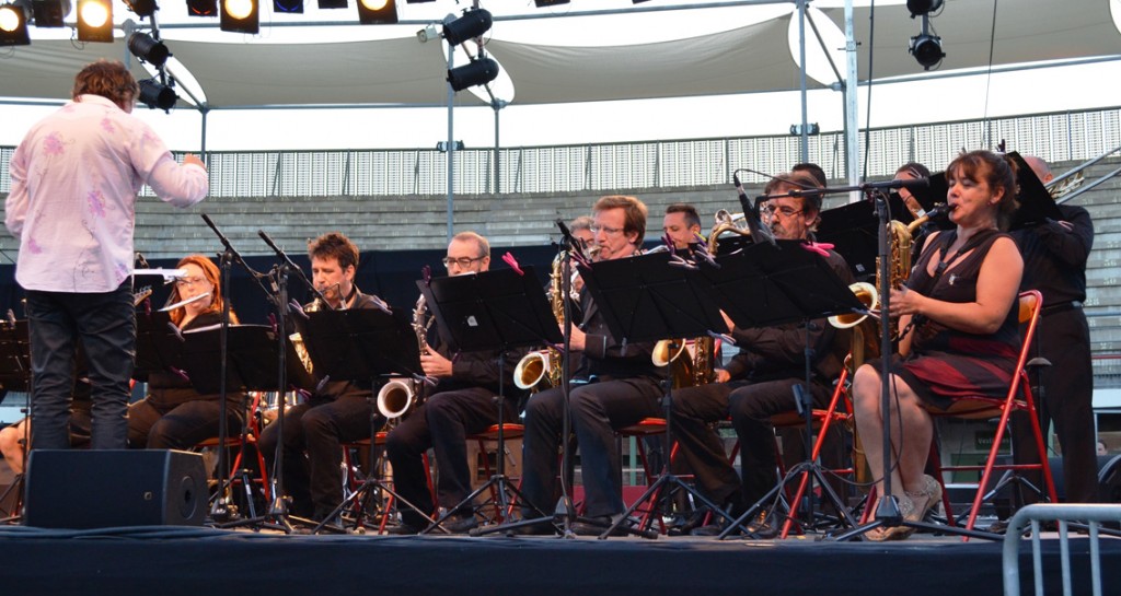 01_bigband