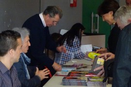 Présentation de livres et signatures