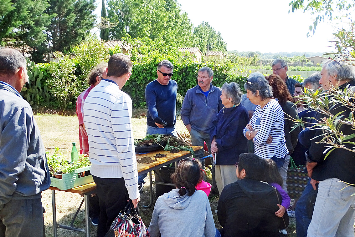 Ensemble, Jardinons au naturel…