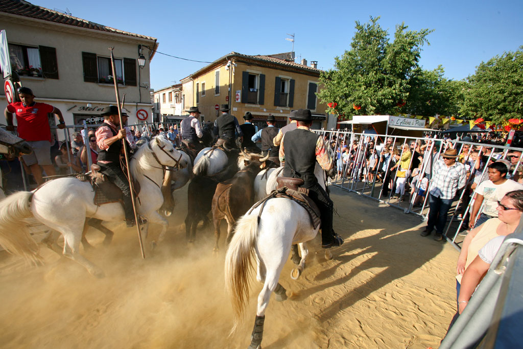 Un samedi de fête avec le Club Taurin l’Abrivado