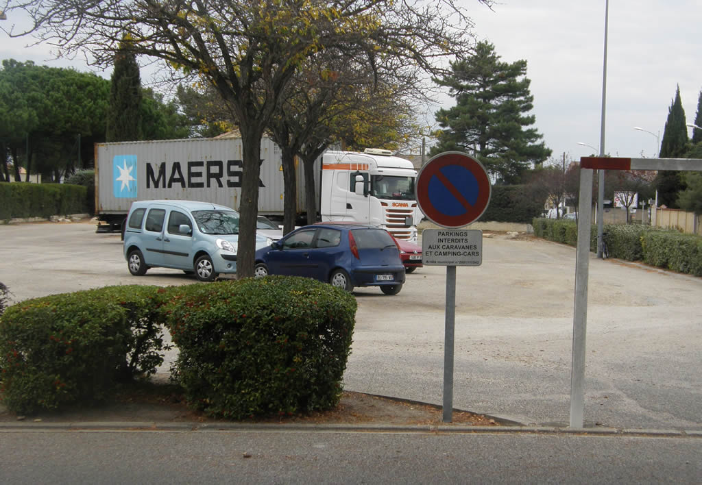 Vauvert : création de zones de stationnement pour les poids lourds