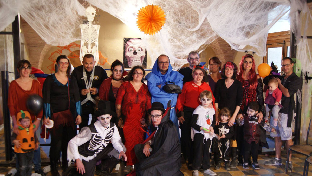 Beauvoisin  : l’Association des Parents d’Elèves Maternelle fêtait Halloween