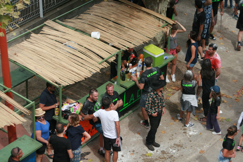 Vauvert : les paillotes de la fête